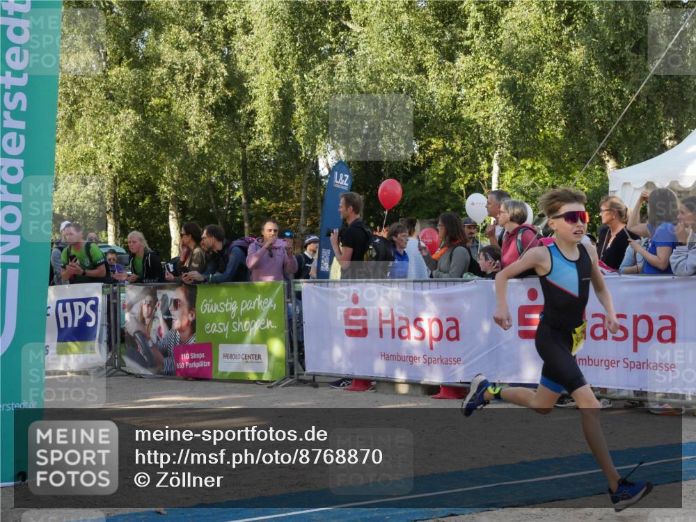 07.09.2025 - 19. Norderstedt Triathlon Zöllner http://msf.ph/oto/8768870 07.09.2025 09:48:25 Ziel 559, 576, 607, 623 meine-sportfotos.de