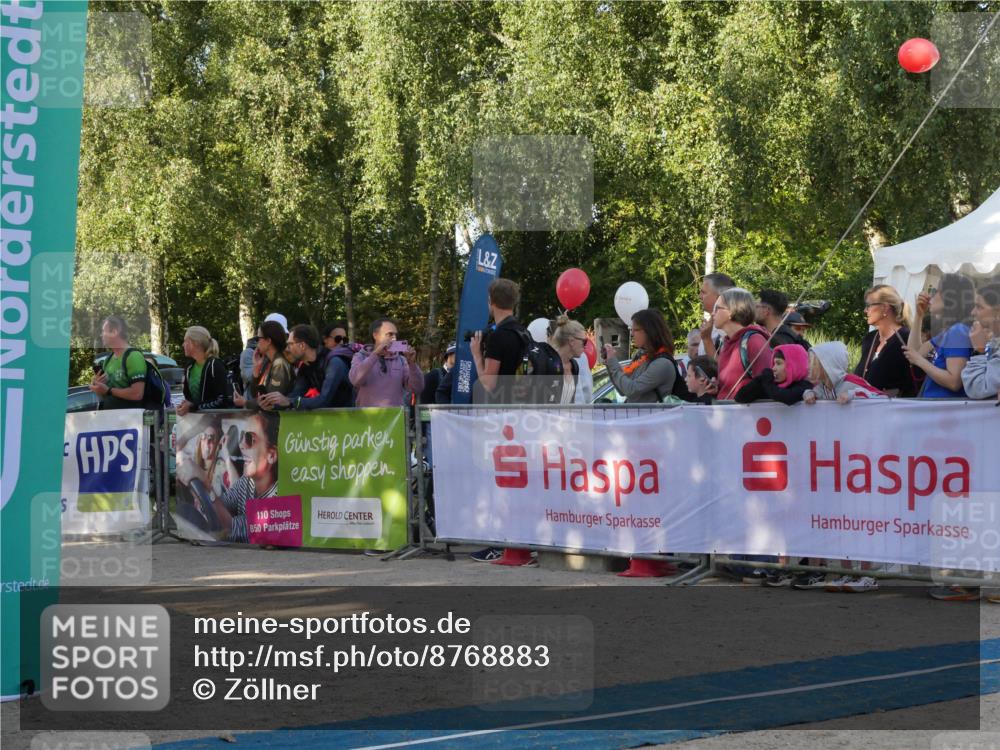 07.09.2025 - 19. Norderstedt Triathlon Zöllner http://msf.ph/oto/8768883 07.09.2025 09:48:27 Ziel 559, 576, 607, 623 meine-sportfotos.de