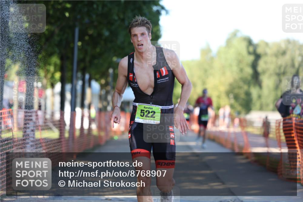 07.09.2025 - 19. Norderstedt Triathlon Michael Strokosch http://msf.ph/oto/8768907 07.09.2025 16:21:46 Laufen 503, 522, 541, 1093, 1411, 1609 meine-sportfotos.de