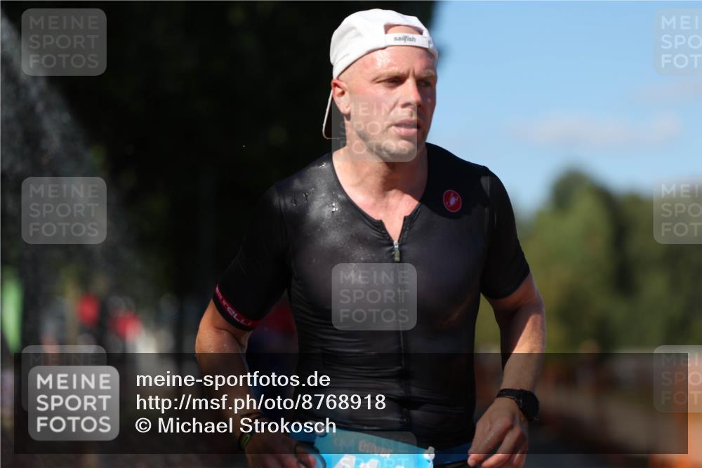 07.09.2025 - 19. Norderstedt Triathlon Michael Strokosch http://msf.ph/oto/8768918 07.09.2025 15:25:36 Laufen 411, 1005 meine-sportfotos.de