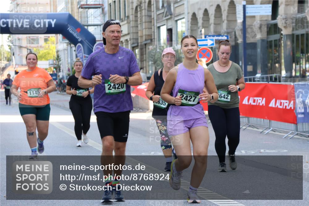 07.09.2025 - BARMER Alsterlauf Strokosch-Dieckow http://msf.ph/oto/8768924 07.09.2025 10:32:23 Ziel 3105 meine-sportfotos.de