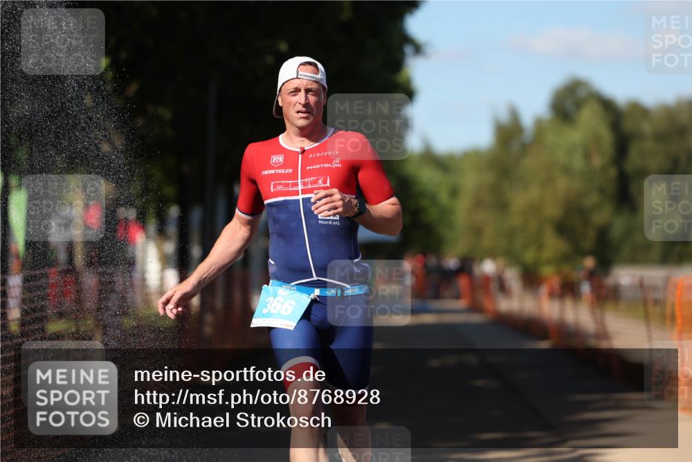 07.09.2025 - 19. Norderstedt Triathlon Michael Strokosch http://msf.ph/oto/8768928 07.09.2025 15:25:38 Laufen 411 meine-sportfotos.de