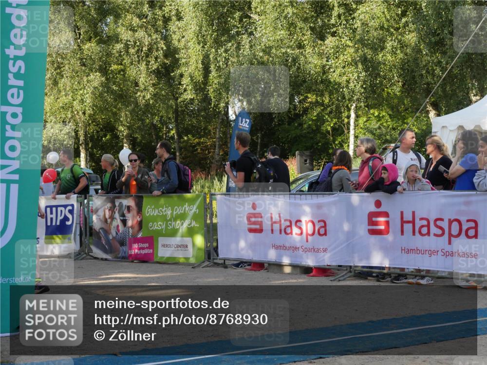 07.09.2025 - 19. Norderstedt Triathlon Zöllner http://msf.ph/oto/8768930 07.09.2025 09:48:39 Ziel 598, 603, 625 meine-sportfotos.de