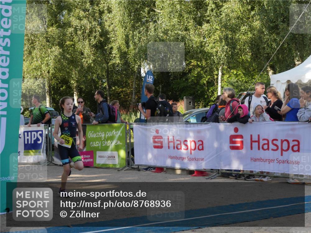07.09.2025 - 19. Norderstedt Triathlon Zöllner http://msf.ph/oto/8768936 07.09.2025 09:48:39 Ziel 598, 603, 625 meine-sportfotos.de