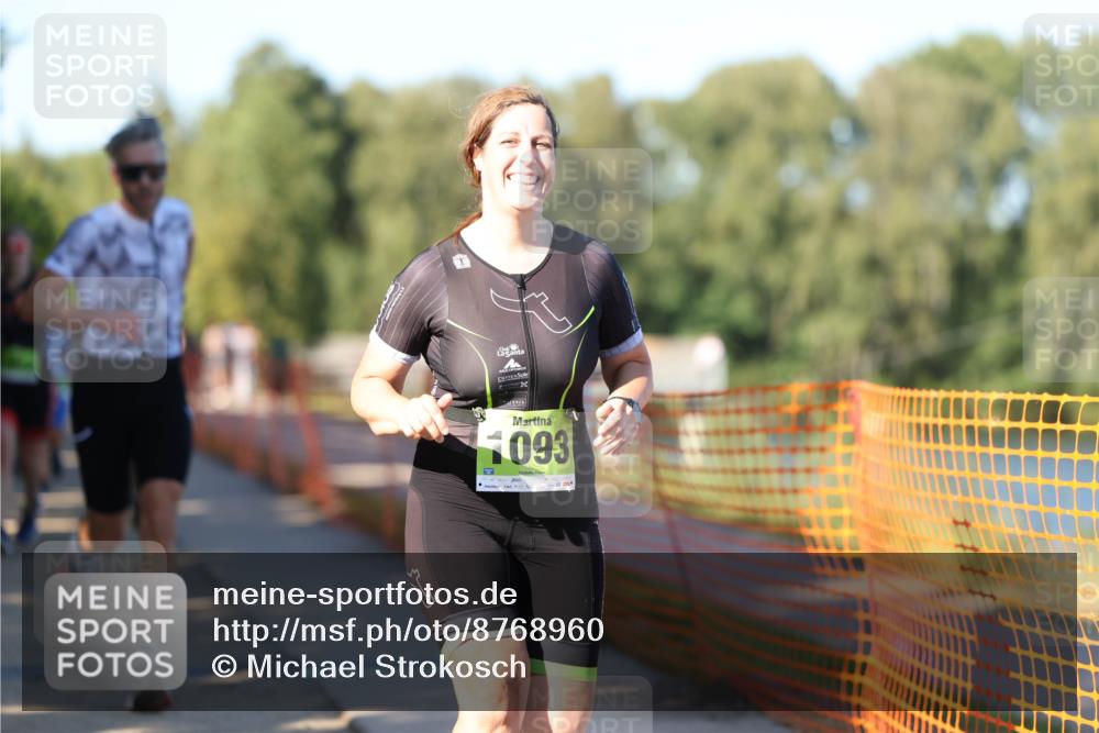 07.09.2025 - 19. Norderstedt Triathlon Michael Strokosch http://msf.ph/oto/8768960 07.09.2025 16:21:56 Laufen 396, 439, 491, 503, 547, 1072, 1077, 1093, 1407, 1470, 1494, 1569, 1609 meine-sportfotos.de