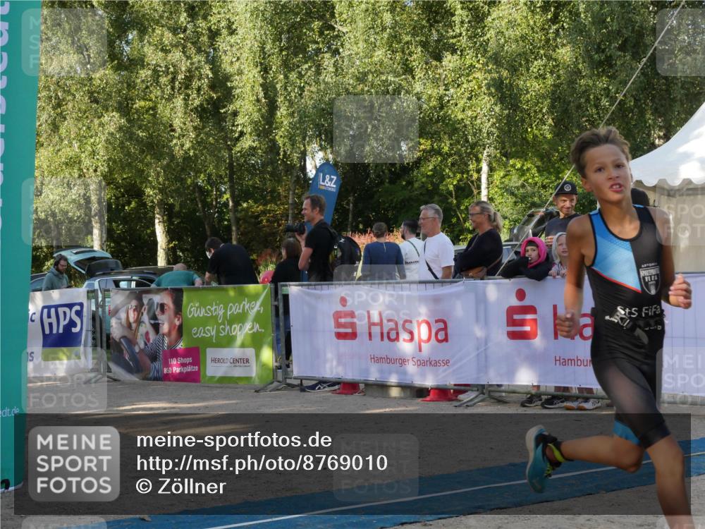 07.09.2025 - 19. Norderstedt Triathlon Zöllner http://msf.ph/oto/8769010 07.09.2025 09:49:28 Ziel 554, 567, 574 meine-sportfotos.de