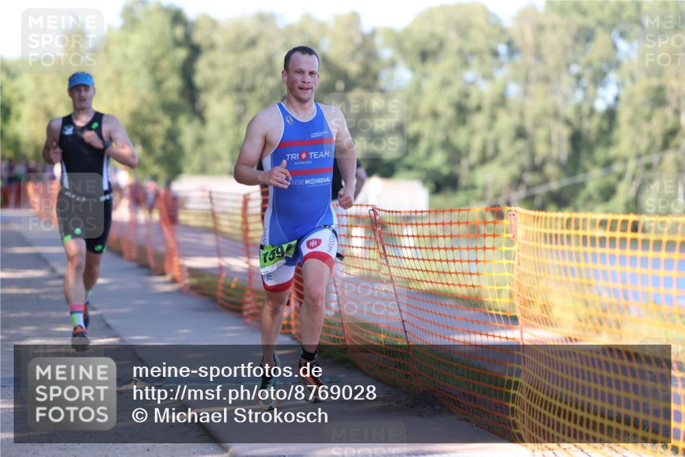 07.09.2025 - 19. Norderstedt Triathlon Michael Strokosch http://msf.ph/oto/8769028 07.09.2025 16:22:16 Laufen 453, 465, 1058, 1555, 1594, 1611 meine-sportfotos.de
