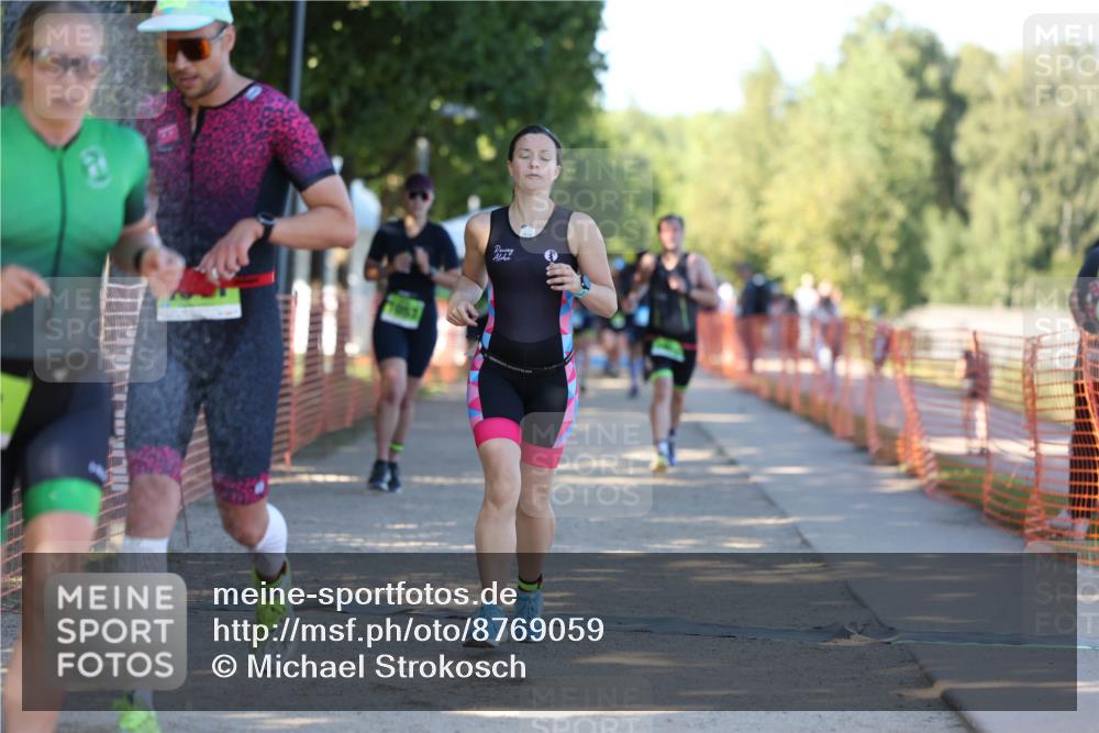 07.09.2025 - 19. Norderstedt Triathlon Michael Strokosch http://msf.ph/oto/8769059 07.09.2025 16:22:23 Laufen 465, 1053, 1058, 1602, 1611, 1621 meine-sportfotos.de