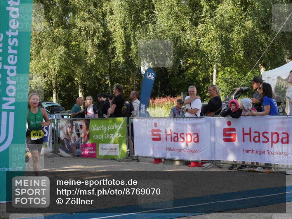 07.09.2025 - 19. Norderstedt Triathlon Zöllner http://msf.ph/oto/8769070 07.09.2025 09:49:55 Ziel 577, 618 meine-sportfotos.de