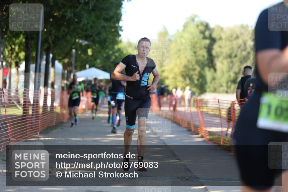 07.09.2025 - 19. Norderstedt Triathlon Michael Strokosch http://msf.ph/oto/8769083 07.09.2025 16:22:28 Laufen 1053, 1455, 1460, 1482, 1602, 1621 meine-sportfotos.de