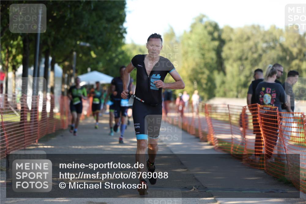 07.09.2025 - 19. Norderstedt Triathlon Michael Strokosch http://msf.ph/oto/8769088 07.09.2025 16:22:29 Laufen 1053, 1455, 1460, 1482, 1602, 1619, 1621 meine-sportfotos.de