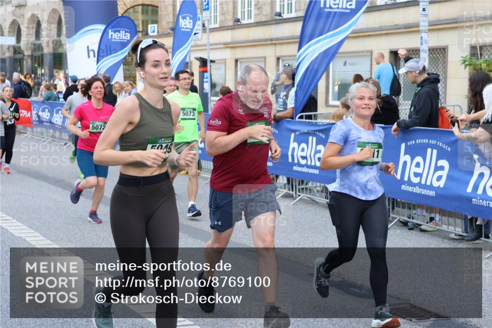 07.09.2025 - BARMER Alsterlauf Strokosch-Dieckow http://msf.ph/oto/8769100 07.09.2025 10:10:43 Ziel 2057, 2438, 2754, 3094, 3205, 3350, 4127, 4380, 4381, 4418, 4515, 5197, 5201, 5419, 5808, 6191, 8330, 8331, 8340, 8404 meine-sportfotos.de