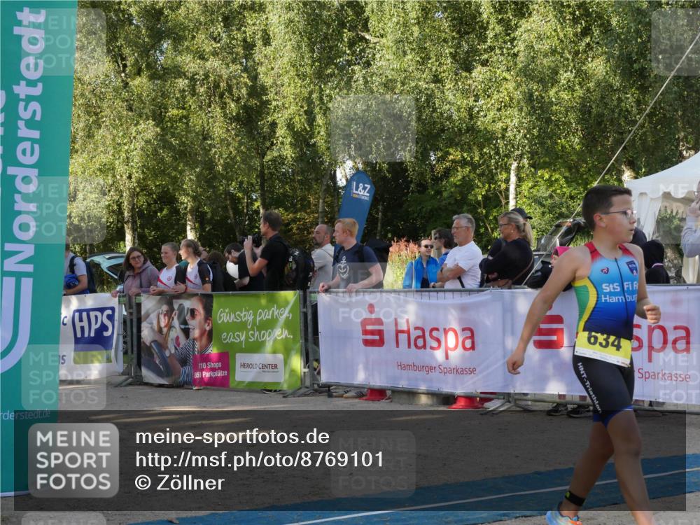 07.09.2025 - 19. Norderstedt Triathlon Zöllner http://msf.ph/oto/8769101 07.09.2025 09:50:14 Ziel 597, 634 meine-sportfotos.de