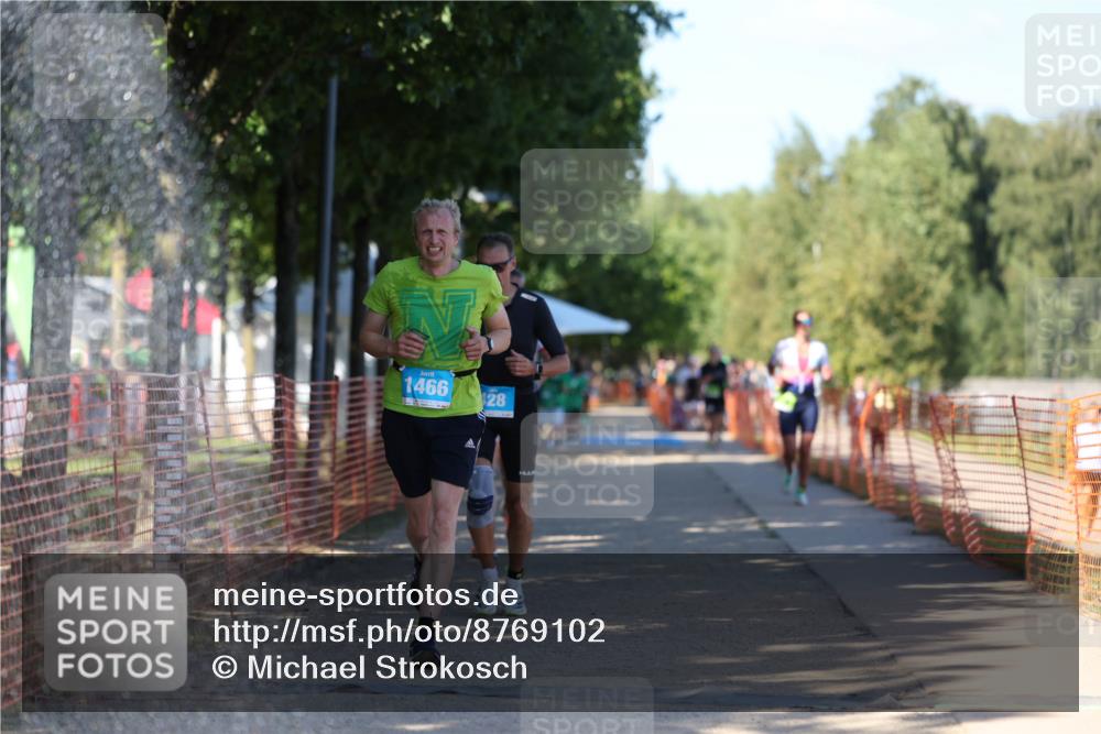 07.09.2025 - 19. Norderstedt Triathlon Michael Strokosch http://msf.ph/oto/8769102 07.09.2025 15:26:42 Laufen 428, 475, 986, 1404, 1466 meine-sportfotos.de