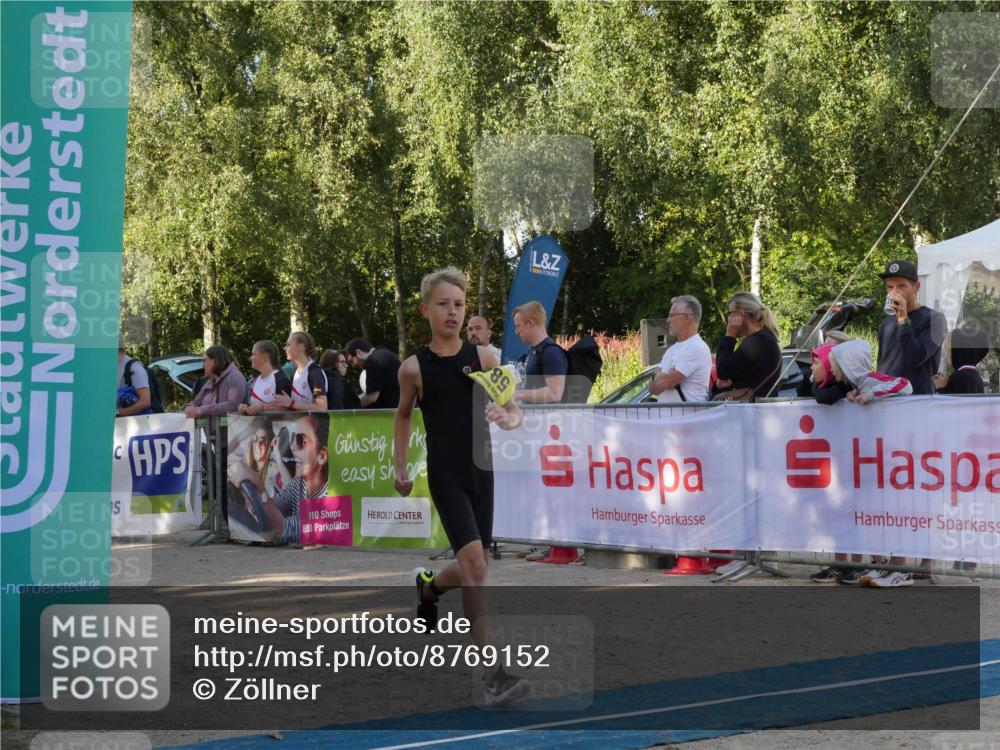 07.09.2025 - 19. Norderstedt Triathlon Zöllner http://msf.ph/oto/8769152 07.09.2025 09:50:27 Ziel 584 meine-sportfotos.de