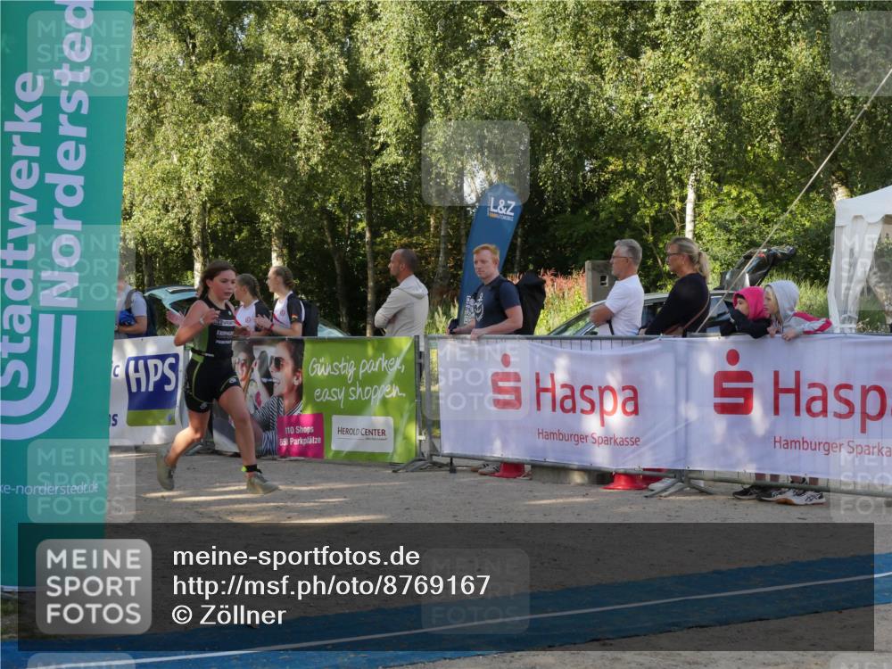 07.09.2025 - 19. Norderstedt Triathlon Zöllner http://msf.ph/oto/8769167 07.09.2025 09:51:11 Ziel 599 meine-sportfotos.de