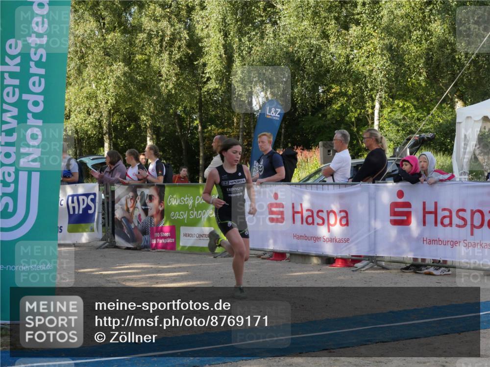 07.09.2025 - 19. Norderstedt Triathlon Zöllner http://msf.ph/oto/8769171 07.09.2025 09:51:12 Ziel 599, 622 meine-sportfotos.de
