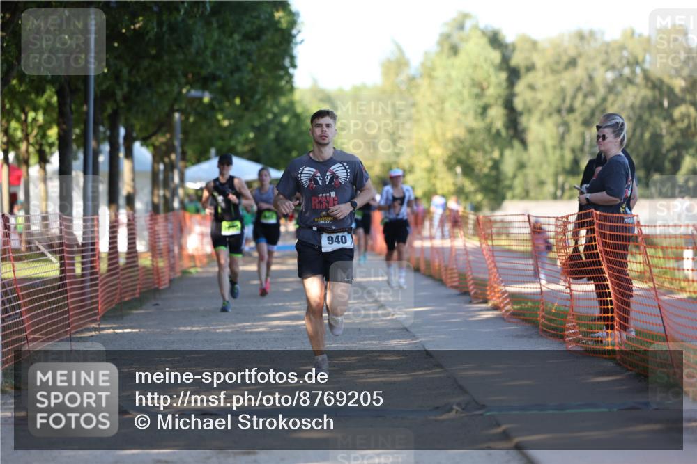 07.09.2025 - 19. Norderstedt Triathlon Michael Strokosch http://msf.ph/oto/8769205 07.09.2025 16:22:51 Laufen 448, 449, 458, 539, 917, 940, 1084, 1096, 1629 meine-sportfotos.de