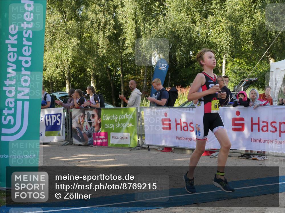 07.09.2025 - 19. Norderstedt Triathlon Zöllner http://msf.ph/oto/8769215 07.09.2025 09:51:20 Ziel 575, 608, 615, 616, 622 meine-sportfotos.de