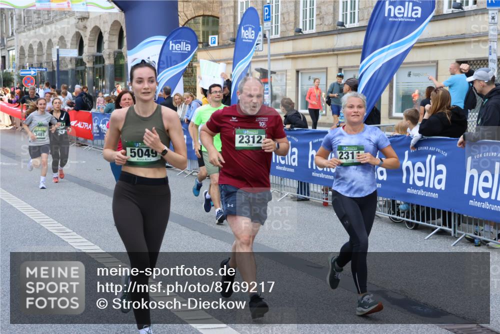 07.09.2025 - BARMER Alsterlauf Strokosch-Dieckow http://msf.ph/oto/8769217 07.09.2025 10:10:42 Ziel 2057, 2438, 2754, 3094, 3205, 3350, 3600, 4127, 4380, 4381, 4418, 4515, 5197, 5201, 5419, 5808, 6191, 8330, 8331, 8340, 8404 meine-sportfotos.de