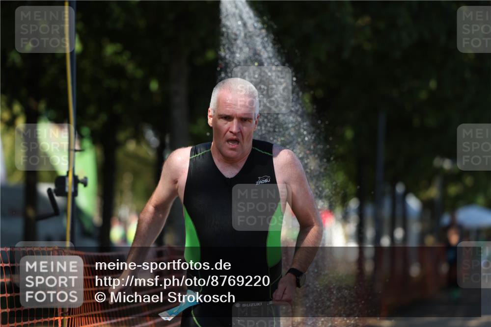 07.09.2025 - 19. Norderstedt Triathlon Michael Strokosch http://msf.ph/oto/8769220 07.09.2025 15:27:05 Laufen 391, 1457 meine-sportfotos.de
