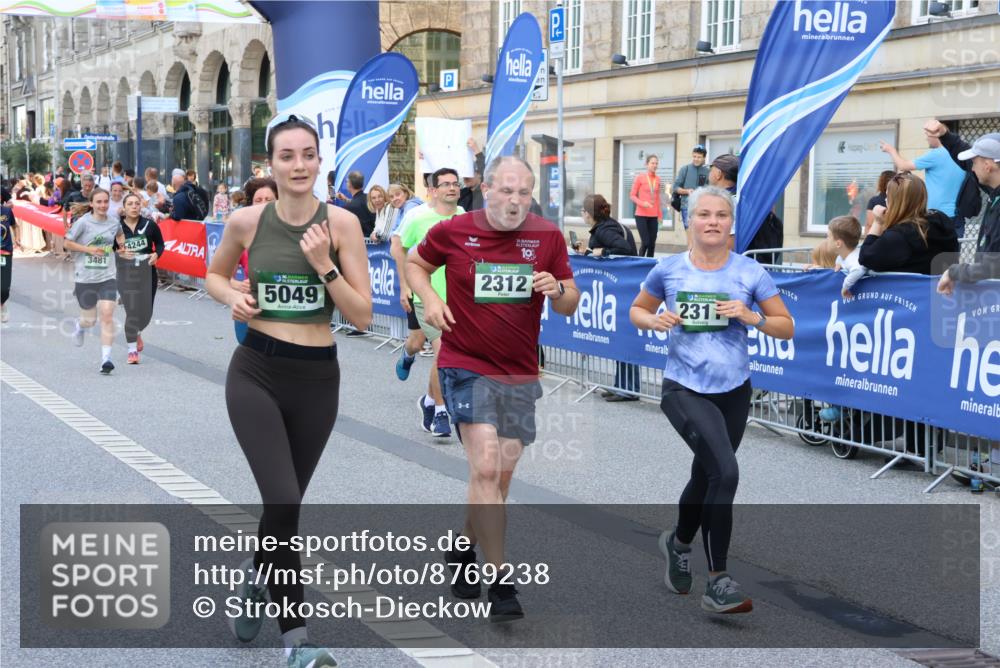 07.09.2025 - BARMER Alsterlauf Strokosch-Dieckow http://msf.ph/oto/8769238 07.09.2025 10:10:42 Ziel 2057, 2438, 2754, 3094, 3205, 3350, 3600, 4127, 4380, 4381, 4418, 4515, 5197, 5201, 5419, 5808, 6191, 8330, 8331, 8340, 8404 meine-sportfotos.de