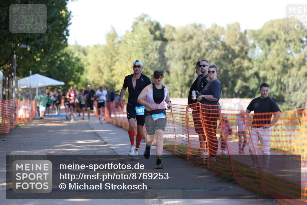 07.09.2025 - 19. Norderstedt Triathlon Michael Strokosch http://msf.ph/oto/8769253 07.09.2025 16:23:04 Laufen 403, 455, 927, 1424 meine-sportfotos.de