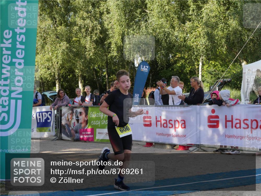 07.09.2025 - 19. Norderstedt Triathlon Zöllner http://msf.ph/oto/8769261 07.09.2025 09:51:29 Ziel 602, 606, 616, 621 meine-sportfotos.de