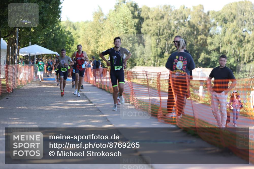 07.09.2025 - 19. Norderstedt Triathlon Michael Strokosch http://msf.ph/oto/8769265 07.09.2025 16:23:11 Laufen 362, 518, 878, 1588, 1606 meine-sportfotos.de