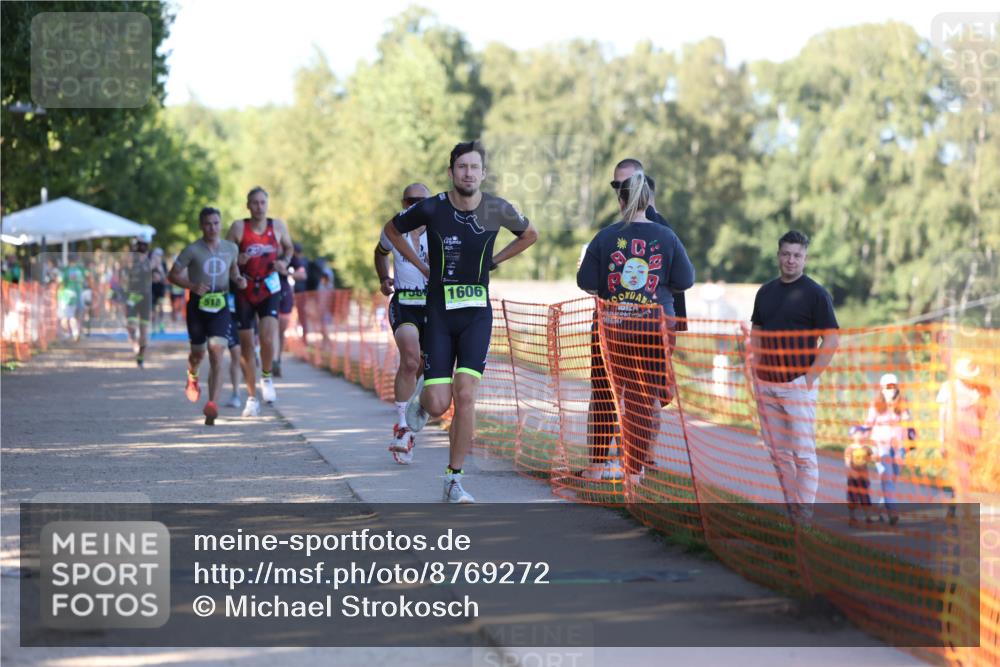 07.09.2025 - 19. Norderstedt Triathlon Michael Strokosch http://msf.ph/oto/8769272 07.09.2025 16:23:12 Laufen 362, 518, 878, 1588, 1606 meine-sportfotos.de