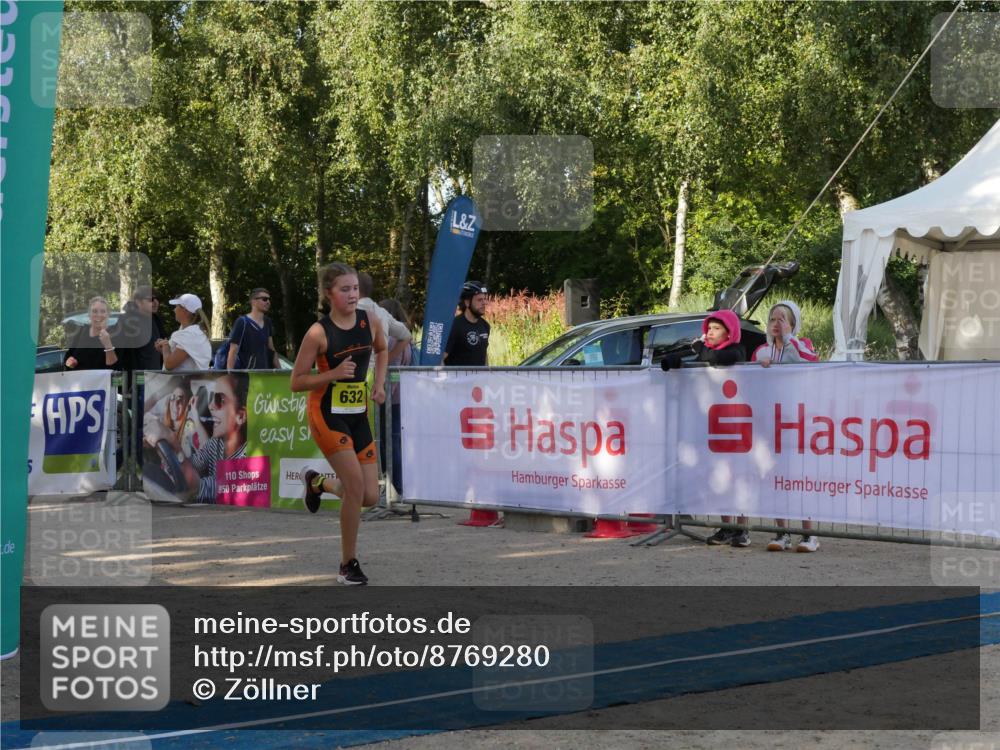 07.09.2025 - 19. Norderstedt Triathlon Zöllner http://msf.ph/oto/8769280 07.09.2025 09:52:23 Ziel 632 meine-sportfotos.de