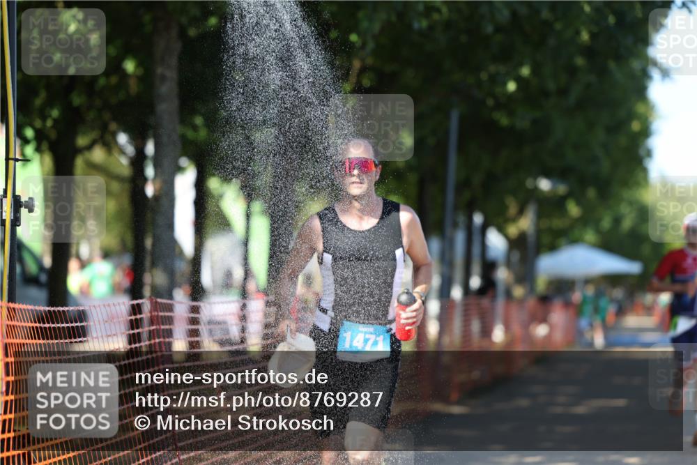 07.09.2025 - 19. Norderstedt Triathlon Michael Strokosch http://msf.ph/oto/8769287 07.09.2025 15:27:27 Laufen 361, 1471, 1496, 1505 meine-sportfotos.de