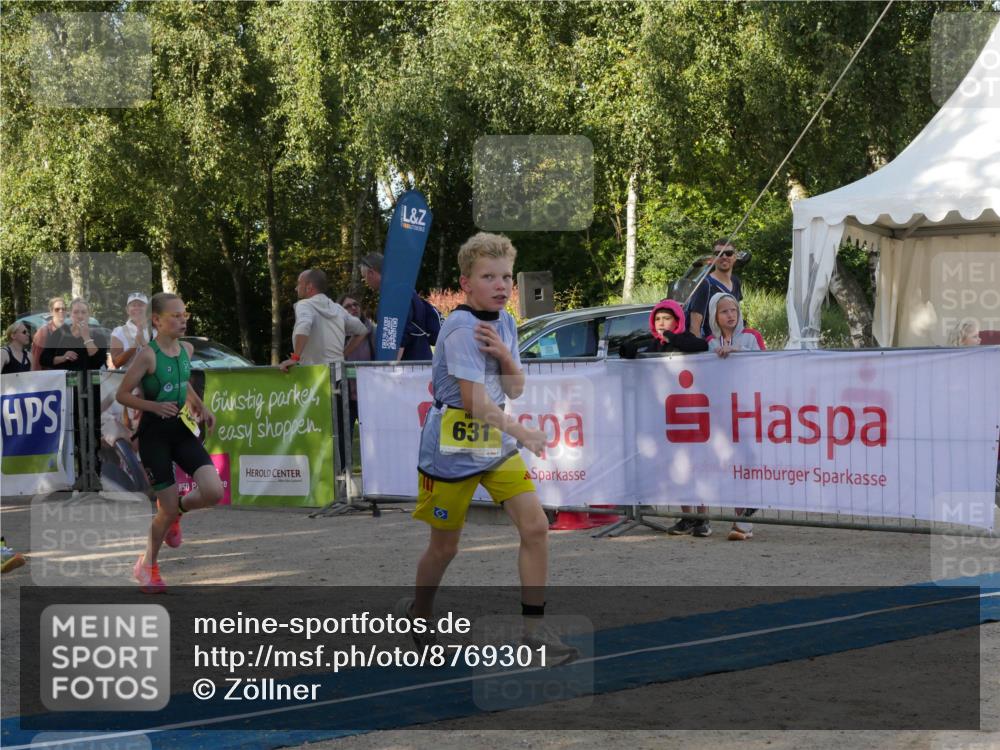 07.09.2025 - 19. Norderstedt Triathlon Zöllner http://msf.ph/oto/8769301 07.09.2025 09:52:29 Ziel 579, 580, 631, 632 meine-sportfotos.de