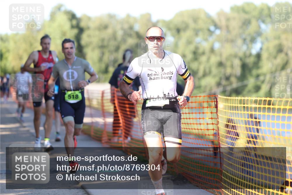 07.09.2025 - 19. Norderstedt Triathlon Michael Strokosch http://msf.ph/oto/8769304 07.09.2025 16:23:16 Laufen 362, 518, 537, 543, 878, 943, 1046, 1588, 1606 meine-sportfotos.de