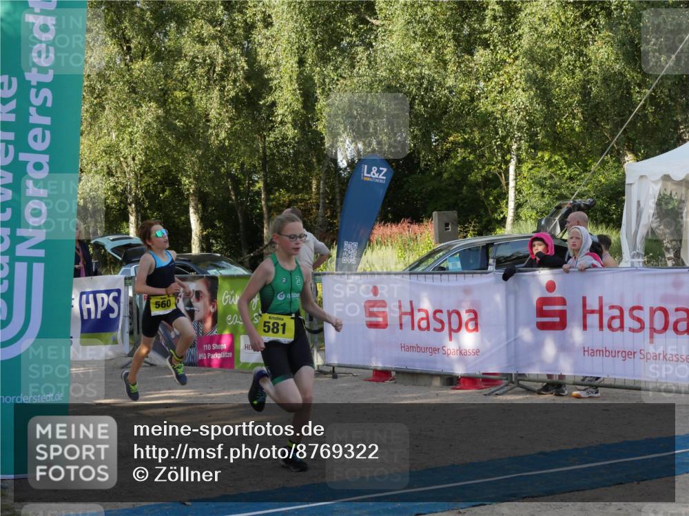 07.09.2025 - 19. Norderstedt Triathlon Zöllner http://msf.ph/oto/8769322 07.09.2025 09:53:03 Ziel 560, 581 meine-sportfotos.de