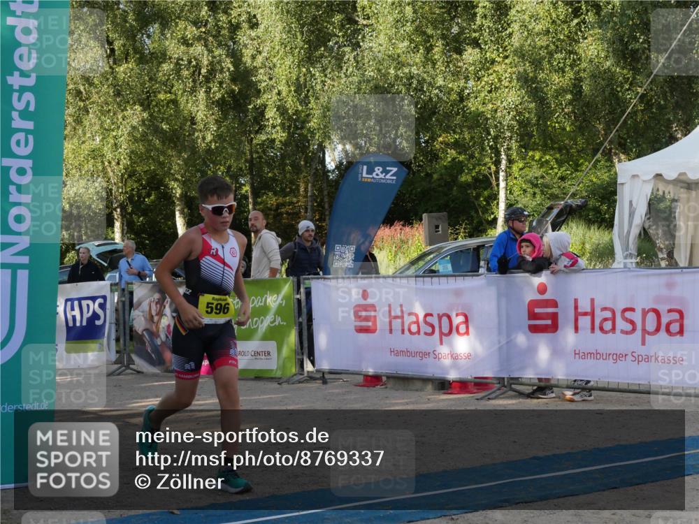 07.09.2025 - 19. Norderstedt Triathlon Zöllner http://msf.ph/oto/8769337 07.09.2025 09:53:34 Ziel 558, 596 meine-sportfotos.de