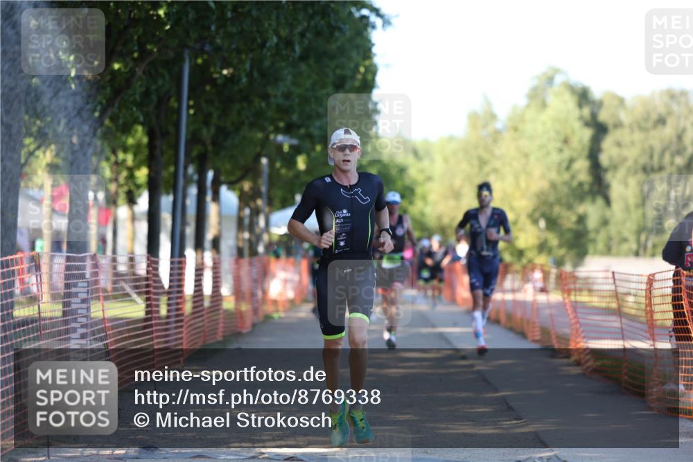 07.09.2025 - 19. Norderstedt Triathlon Michael Strokosch http://msf.ph/oto/8769338 07.09.2025 16:23:24 Laufen 494, 537, 538, 543, 943, 1046, 1433, 1561 meine-sportfotos.de