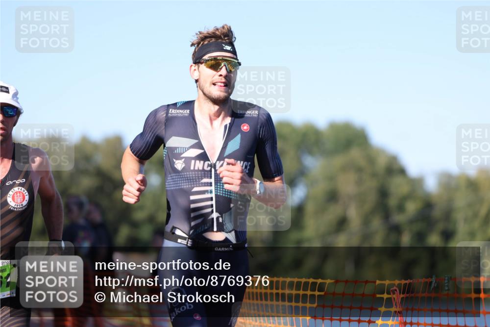 07.09.2025 - 19. Norderstedt Triathlon Michael Strokosch http://msf.ph/oto/8769376 07.09.2025 16:23:29 Laufen 494, 531, 538, 1433, 1561 meine-sportfotos.de