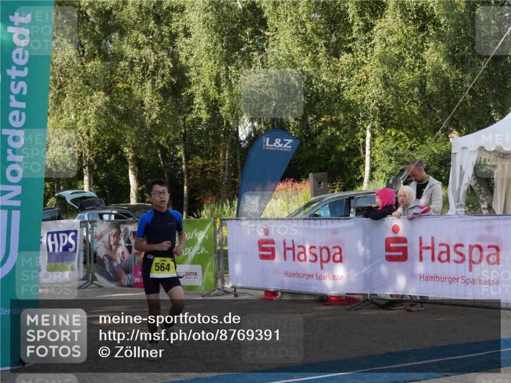 07.09.2025 - 19. Norderstedt Triathlon Zöllner http://msf.ph/oto/8769391 07.09.2025 09:54:48 Ziel 564 meine-sportfotos.de
