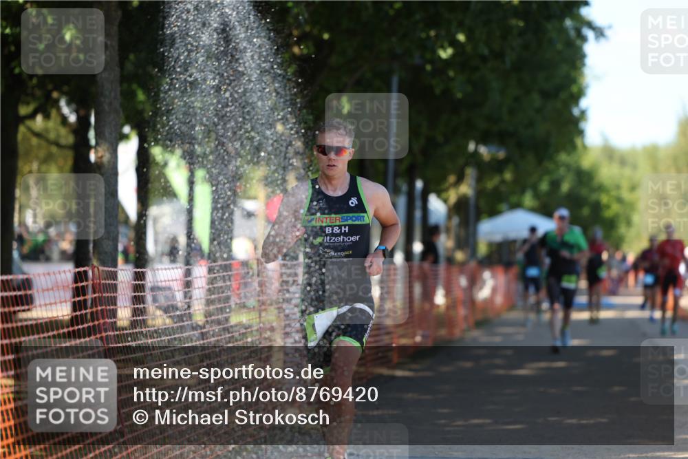 07.09.2025 - 19. Norderstedt Triathlon Michael Strokosch http://msf.ph/oto/8769420 07.09.2025 15:28:15 Laufen 1034 meine-sportfotos.de