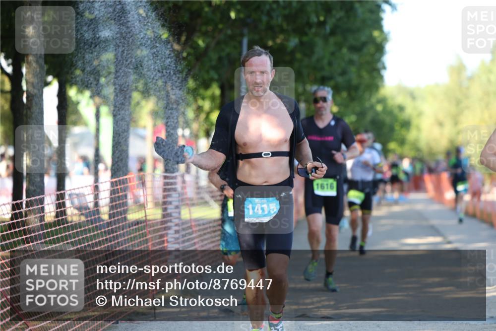 07.09.2025 - 19. Norderstedt Triathlon Michael Strokosch http://msf.ph/oto/8769447 07.09.2025 16:23:46 Laufen 492, 527, 930, 937, 1080, 1091, 1415, 1429, 1453, 1589, 1616, 1626 meine-sportfotos.de