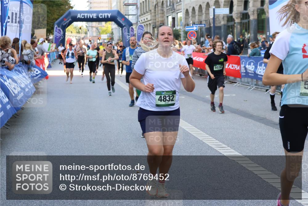 07.09.2025 - BARMER Alsterlauf Strokosch-Dieckow http://msf.ph/oto/8769452 07.09.2025 10:10:36 Ziel 2057, 2438, 2460, 2966, 3043, 3044, 3094, 3205, 3600, 3647, 4239, 4261, 4313, 4380, 4381, 4515, 5197, 5419, 5624, 6052, 6191, 8330, 8331, 8340, 8404 meine-sportfotos.de