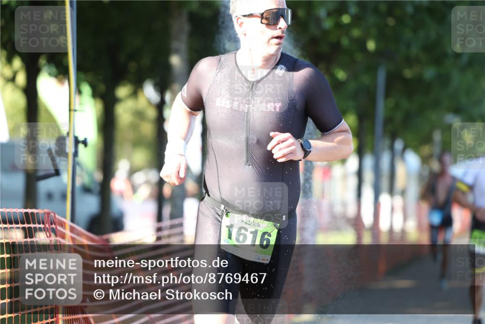 07.09.2025 - 19. Norderstedt Triathlon Michael Strokosch http://msf.ph/oto/8769467 07.09.2025 16:23:49 Laufen 527, 937, 1080, 1091, 1415, 1429, 1453, 1589, 1616, 1626 meine-sportfotos.de