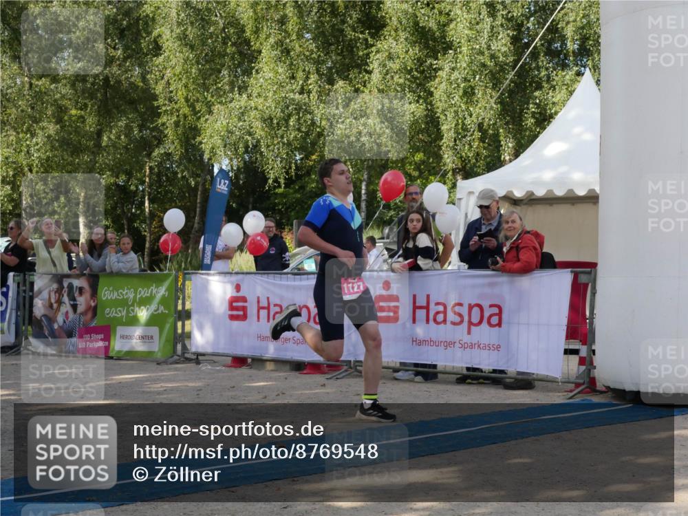 07.09.2025 - 19. Norderstedt Triathlon Zöllner http://msf.ph/oto/8769548 07.09.2025 10:40:34 Ziel 1127 meine-sportfotos.de