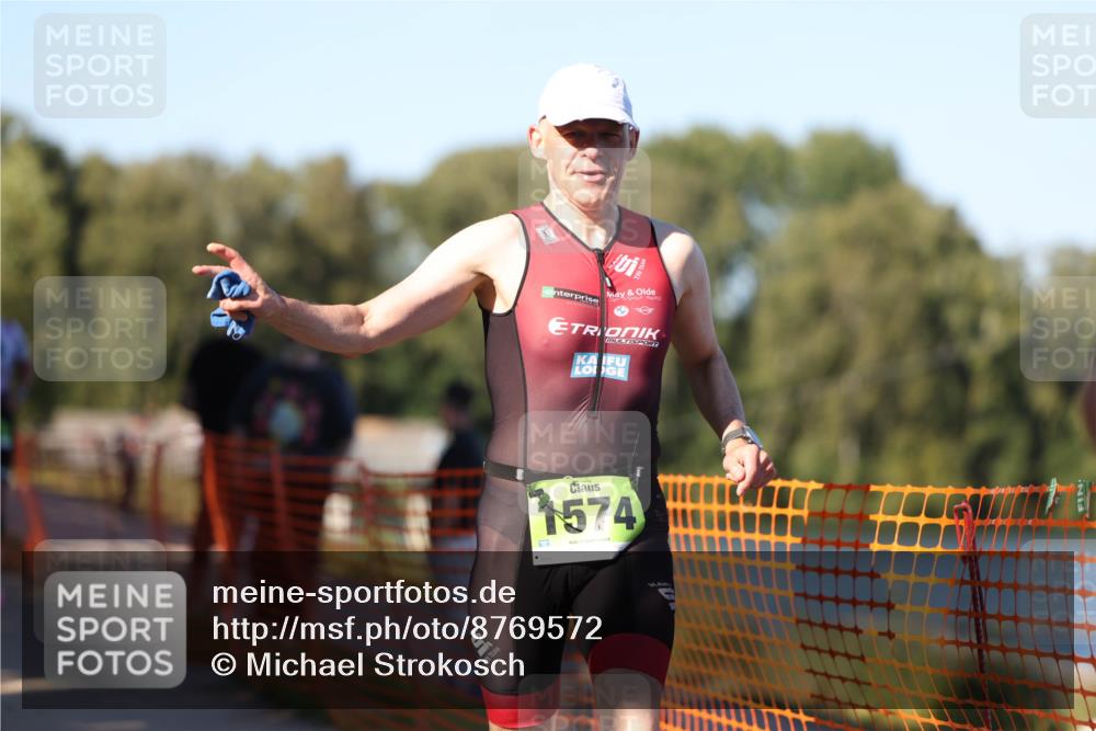 07.09.2025 - 19. Norderstedt Triathlon Michael Strokosch http://msf.ph/oto/8769572 07.09.2025 16:24:08 Laufen 945, 1085, 1551, 1552, 1574, 1580 meine-sportfotos.de