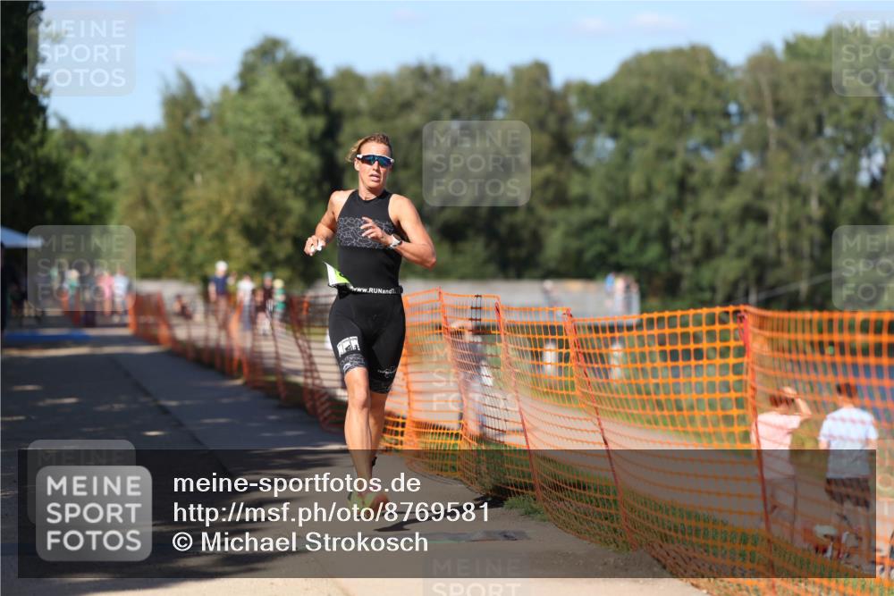 07.09.2025 - 19. Norderstedt Triathlon Michael Strokosch http://msf.ph/oto/8769581 07.09.2025 15:28:47 Laufen 469, 982 meine-sportfotos.de