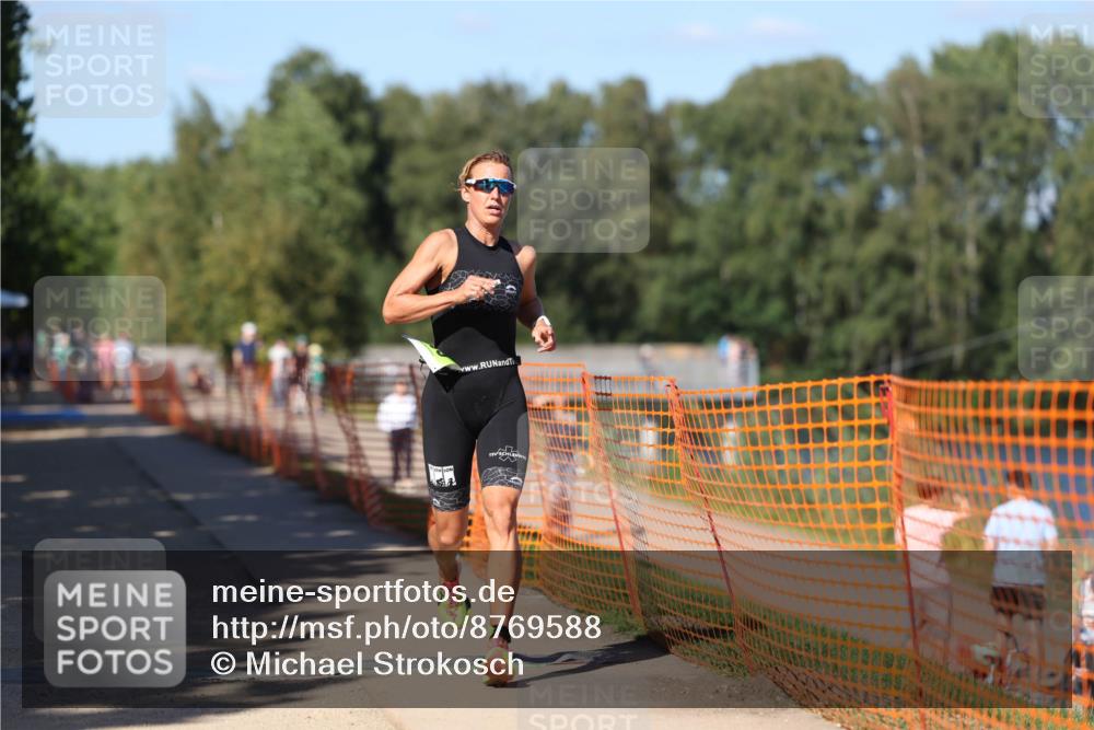 07.09.2025 - 19. Norderstedt Triathlon Michael Strokosch http://msf.ph/oto/8769588 07.09.2025 15:28:47 Laufen 469, 982 meine-sportfotos.de