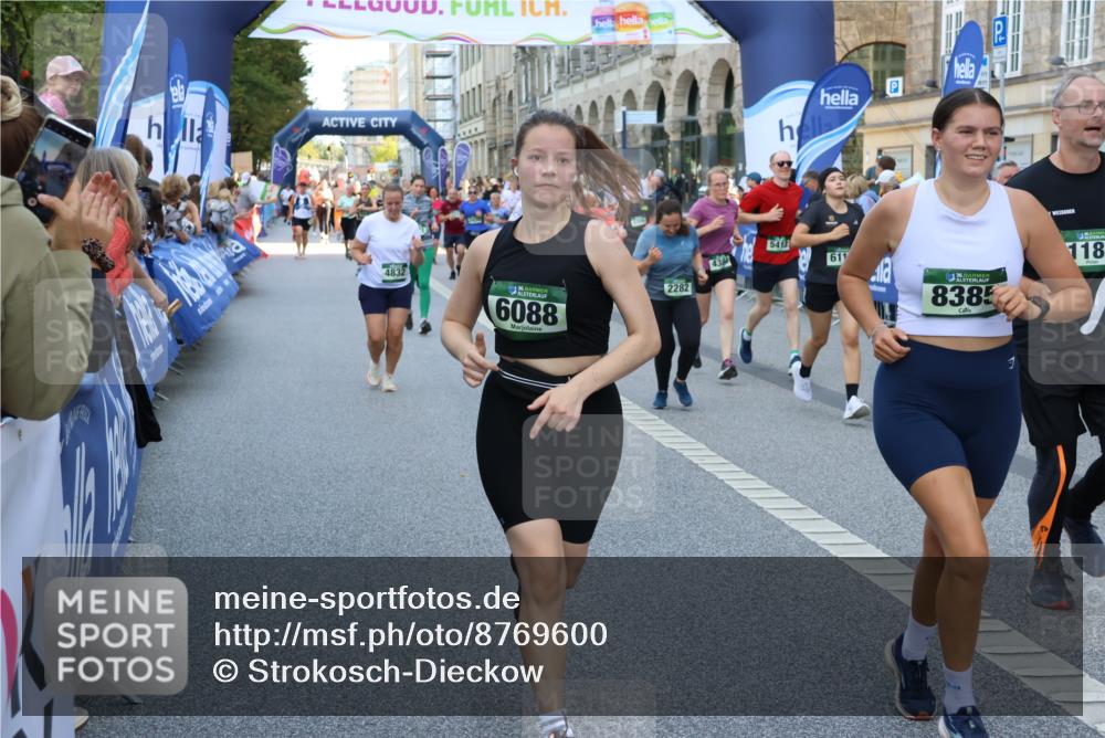 07.09.2025 - BARMER Alsterlauf Strokosch-Dieckow http://msf.ph/oto/8769600 07.09.2025 10:10:34 Ziel 2057, 2438, 2460, 2966, 3043, 3044, 3094, 3205, 3600, 3647, 4239, 4261, 4313, 4380, 4381, 4515, 4913, 5197, 5419, 5624, 6052, 8330, 8331, 8340, 8404 meine-sportfotos.de