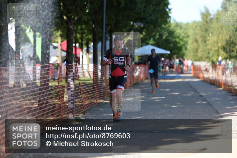 07.09.2025 - 19. Norderstedt Triathlon Michael Strokosch http://msf.ph/oto/8769603 07.09.2025 15:28:50 Laufen 469, 982 meine-sportfotos.de