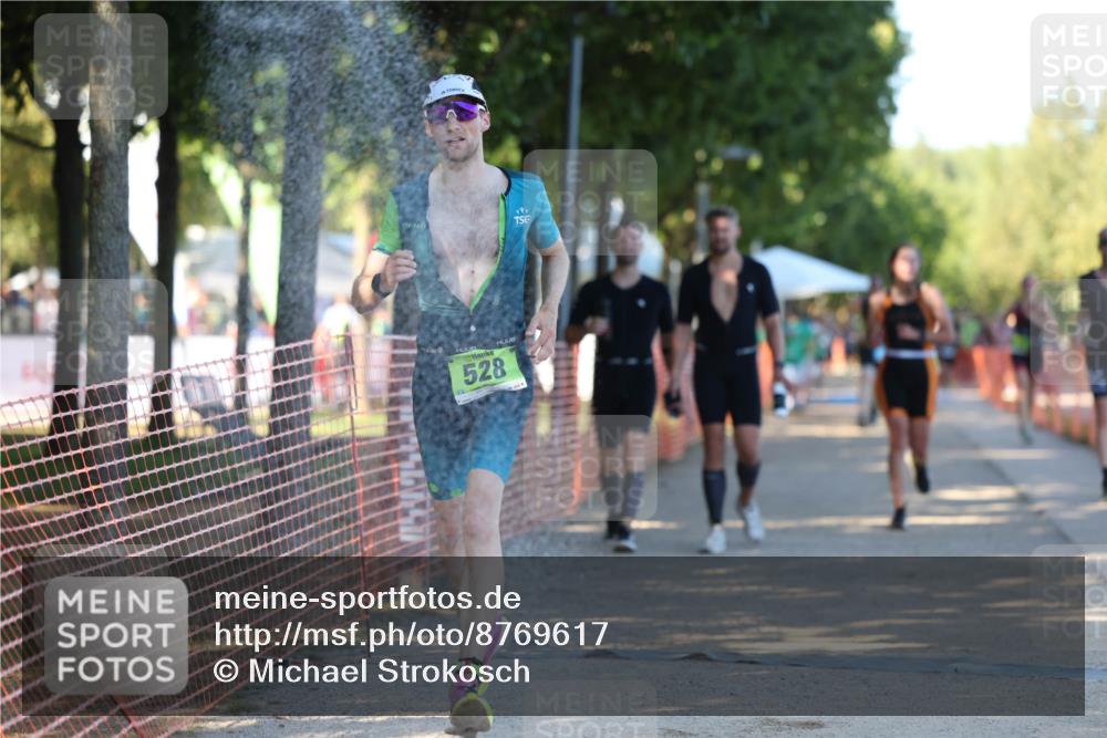 07.09.2025 - 19. Norderstedt Triathlon Michael Strokosch http://msf.ph/oto/8769617 07.09.2025 16:24:27 Laufen 483, 528, 936, 1512, 1522, 1628 meine-sportfotos.de